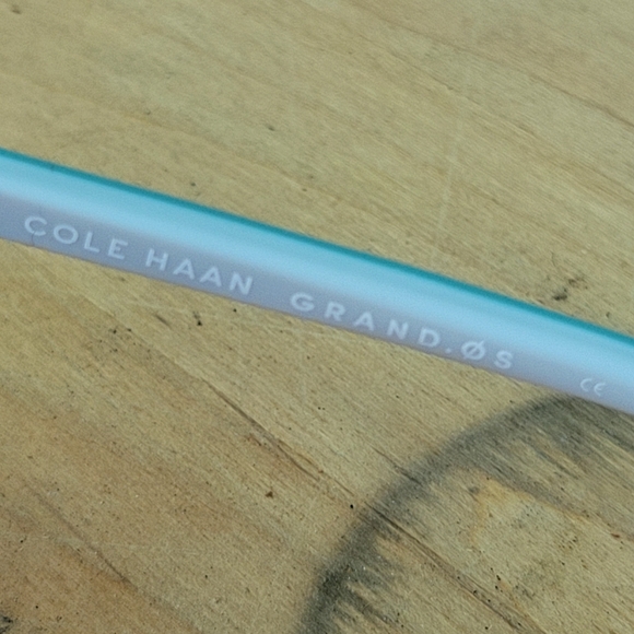 Cole Haan CH7082 Sunglasses - Picture 11 of 11